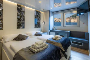 Aurelia cabin 03 - 0001