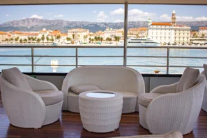 lounge zone Ave Maria 2025 OM (6)