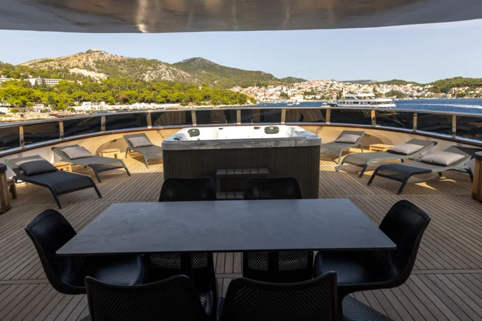 Aurelia eksterijer - 0160